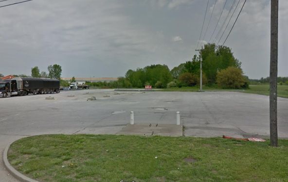 2615 E Tipton Street, Seymour, IN 47274